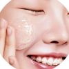 FRAIJOUR YUZU HONEY ANTI-MELA CAPSULE MASK model on face